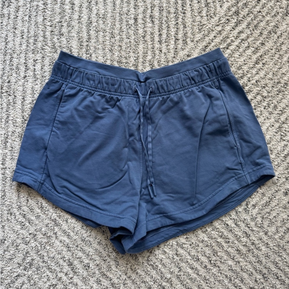 Lululemon Inner glow high-rise short 3”